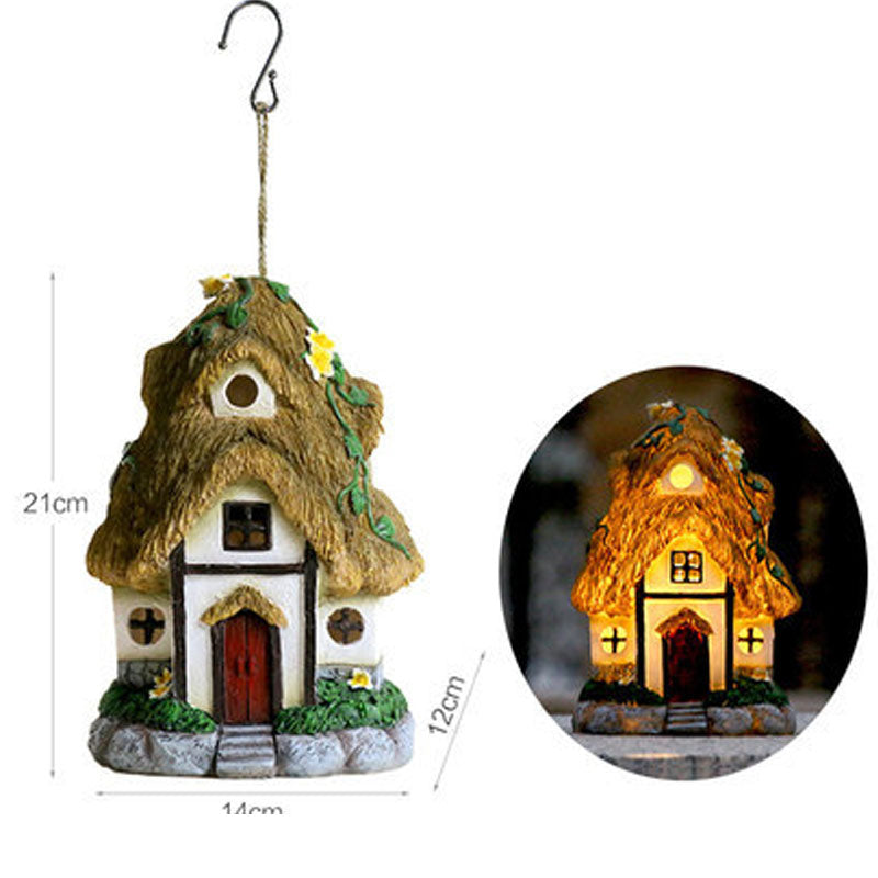 The Garden Gift Nobody Saw Coming — Solar Sculpture Light